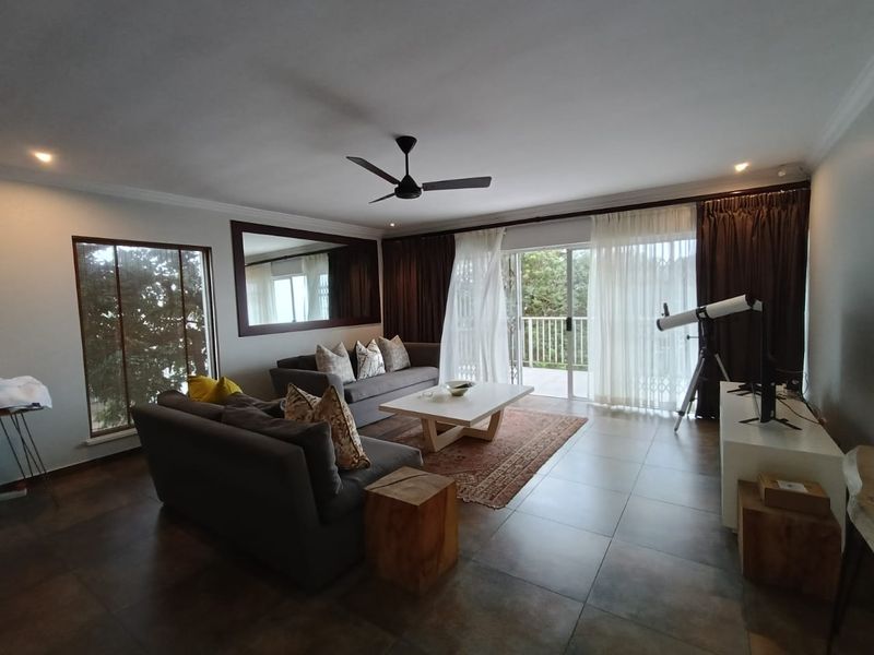 To let in Umhlanga, furnished 3 bedroom townhouse with breaker views. - Photo 4