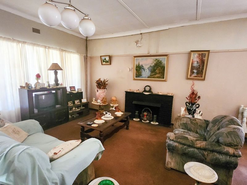 Affordable 3-Bedroom Home with Single Garage, Perfect for First-Time Buyers or Small Families - Photo 5