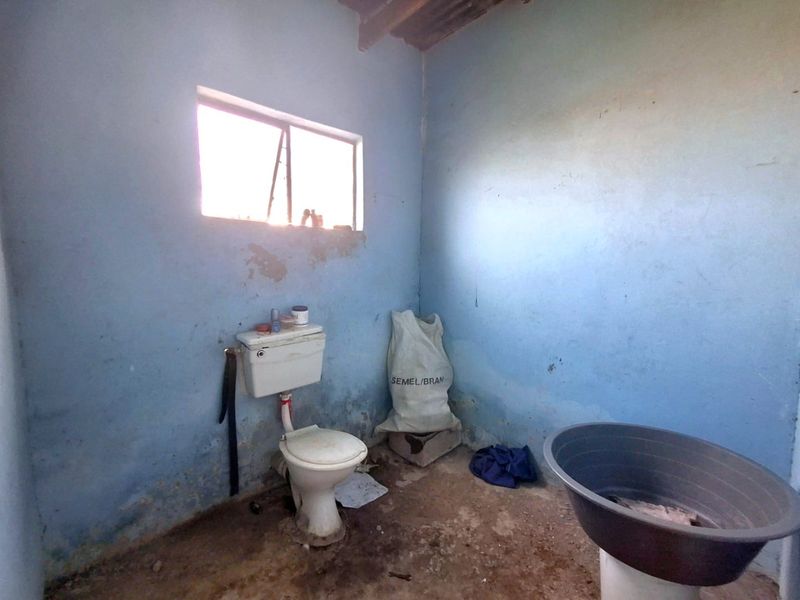 4 Bedrooms house for sale in Mdantsane Nu 18 - Photo 9