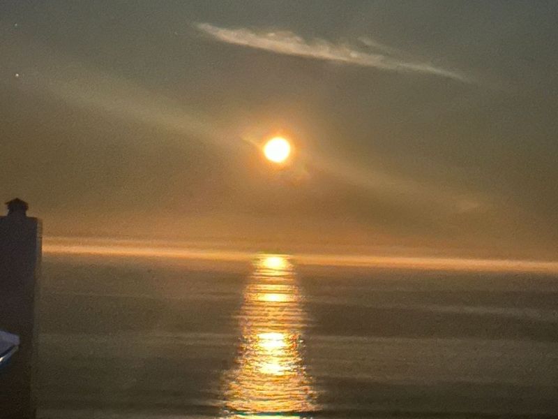 WHERE OCEAN DREAMS MEET GOLDEN SUNSETS       - Photo 8