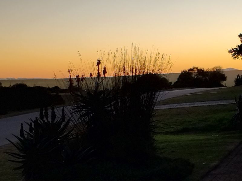 WHERE OCEAN DREAMS MEET GOLDEN SUNSETS       - Photo 6