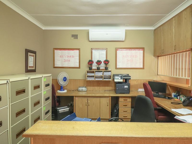 Well maintained business premises - Photo 4