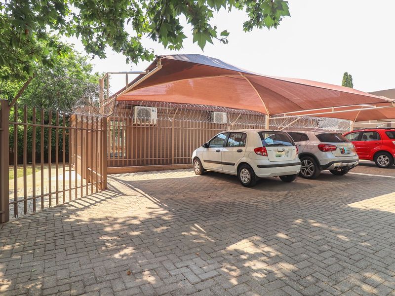 Well maintained business premises - Photo 2