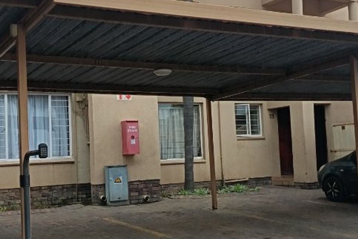 “Best-Priced 2-Bed in President Park | Move-In Ready | Serious Seller     R640 000 - Photo 5