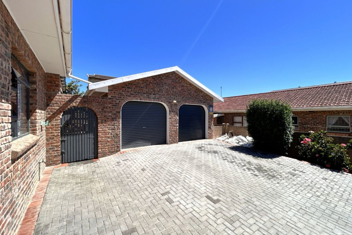 Charming Wavecrest Home with Garden and Views - Photo 3