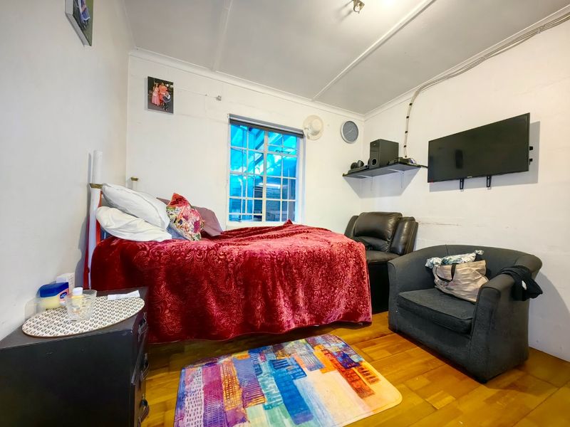 2 Bedroom Gem in quiet pocket of Eastridge - Photo 9