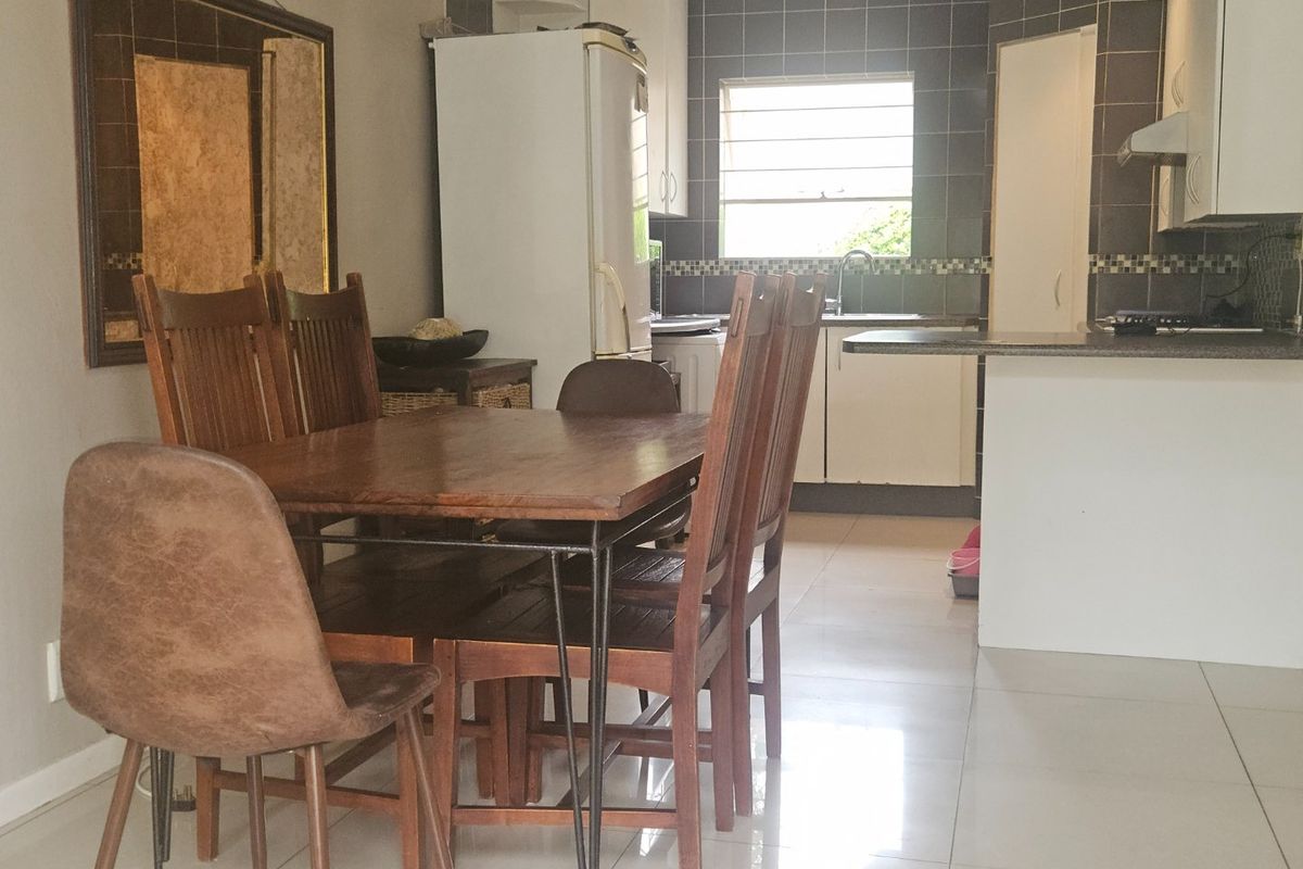 PRICED TO GO! 2 Bed, 2 Bath Townhouse with Double Auto Garage in a Premier Secure Complex - Photo 4