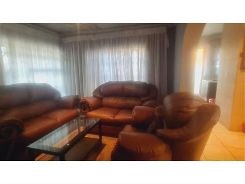 Charming Family Home with Granny Flat and Garage - Photo 3