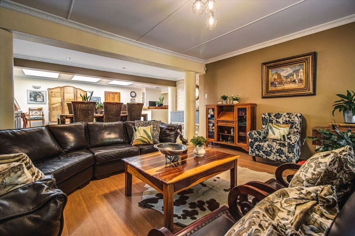 What a Buy - Photo 2