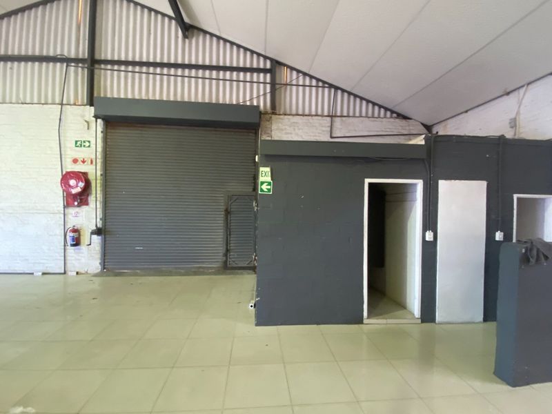 394m2 Industrial Space to Let - Photo 8