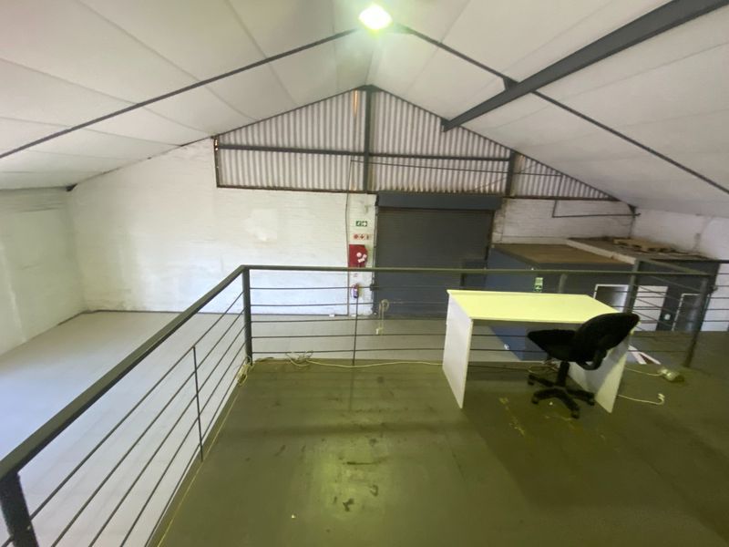 394m2 Industrial Space to Let - Photo 7