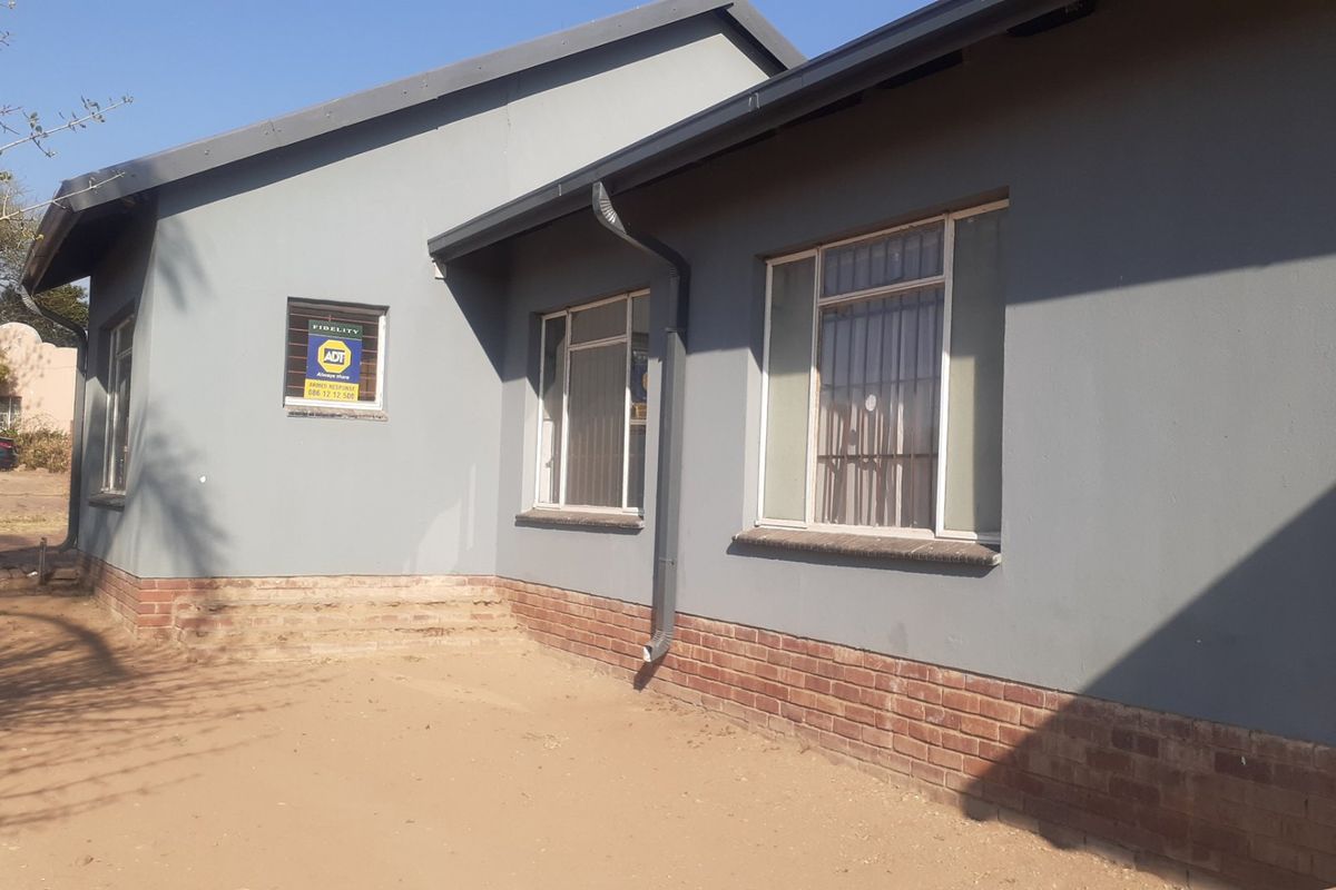 FOR SALE: Commercial/Residential Opportunity in Hammanskraal!!  - Photo 5