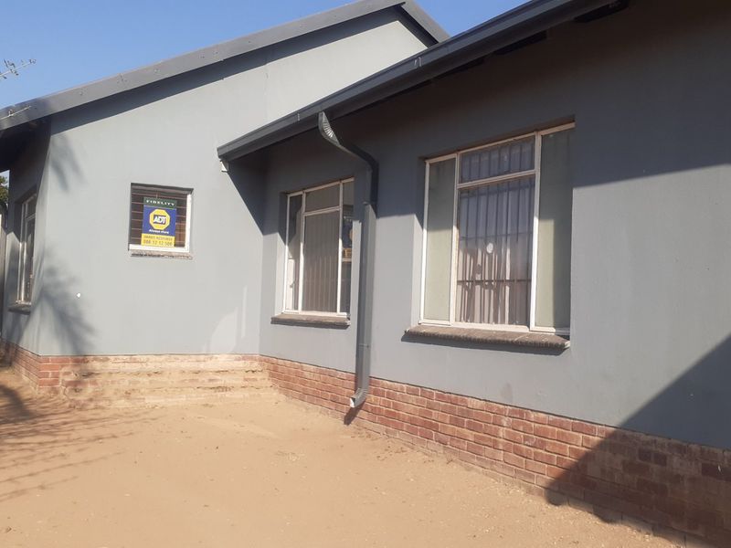 FOR SALE: Commercial/Residential Opportunity in Hammanskraal!!  - Photo 5