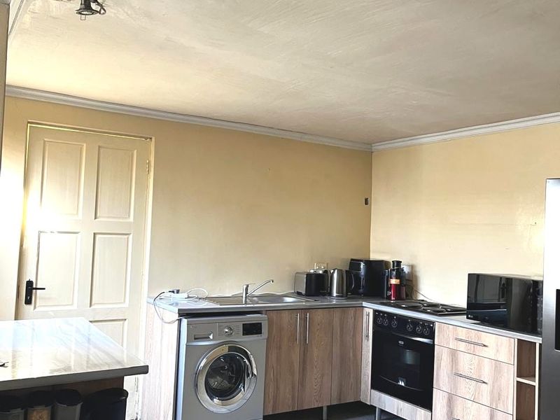 2 Bedroom House for sale in Philippi Park - Photo 8