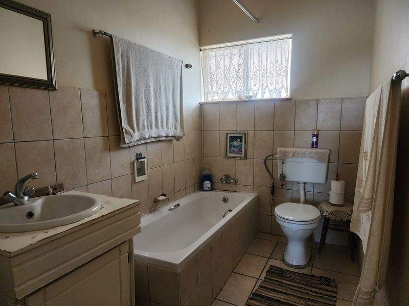 1 Bedroom Apartment in Wilkeville - Photo 4