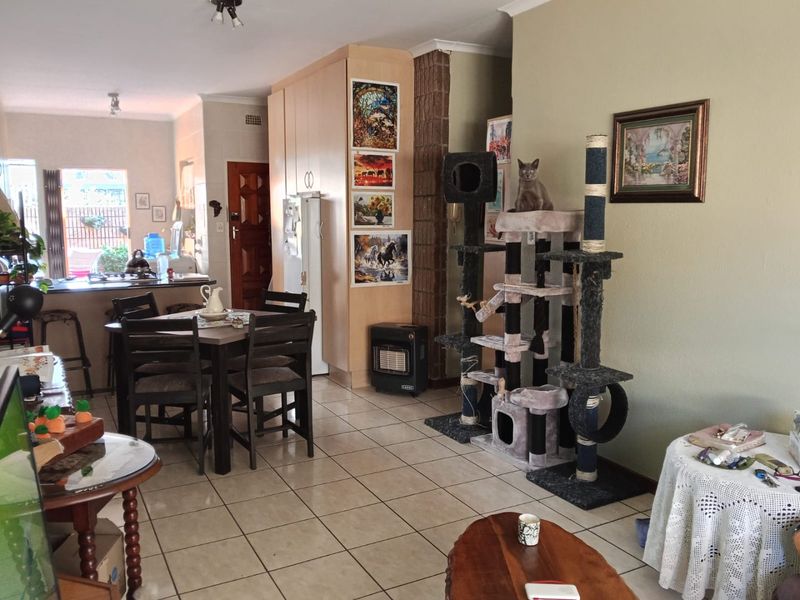 Modern 3-Bedroom, 2-Bathroom Apartment for Sale | Prime Central Location. - Photo 10