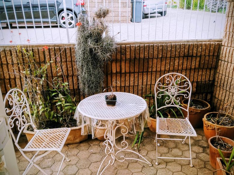 Modern 3-Bedroom, 2-Bathroom Apartment for Sale | Prime Central Location. - Photo 4