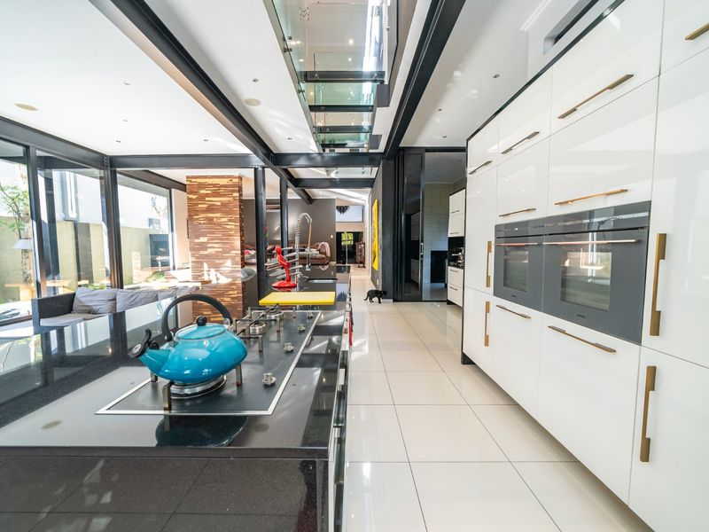 Refined Modern Living in Thorn Valley Estate - Photo 8