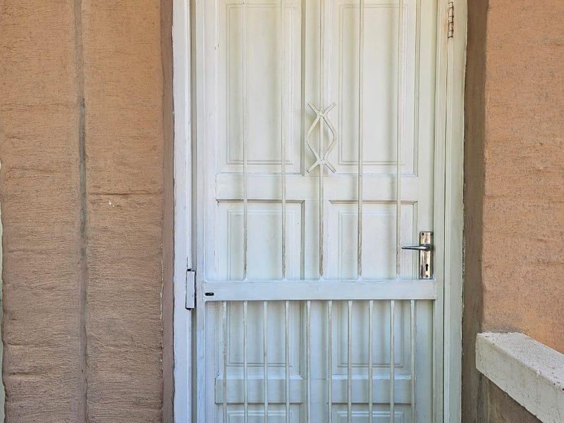 Rental Apartment in Georgina, Roodepoort! - Photo 1