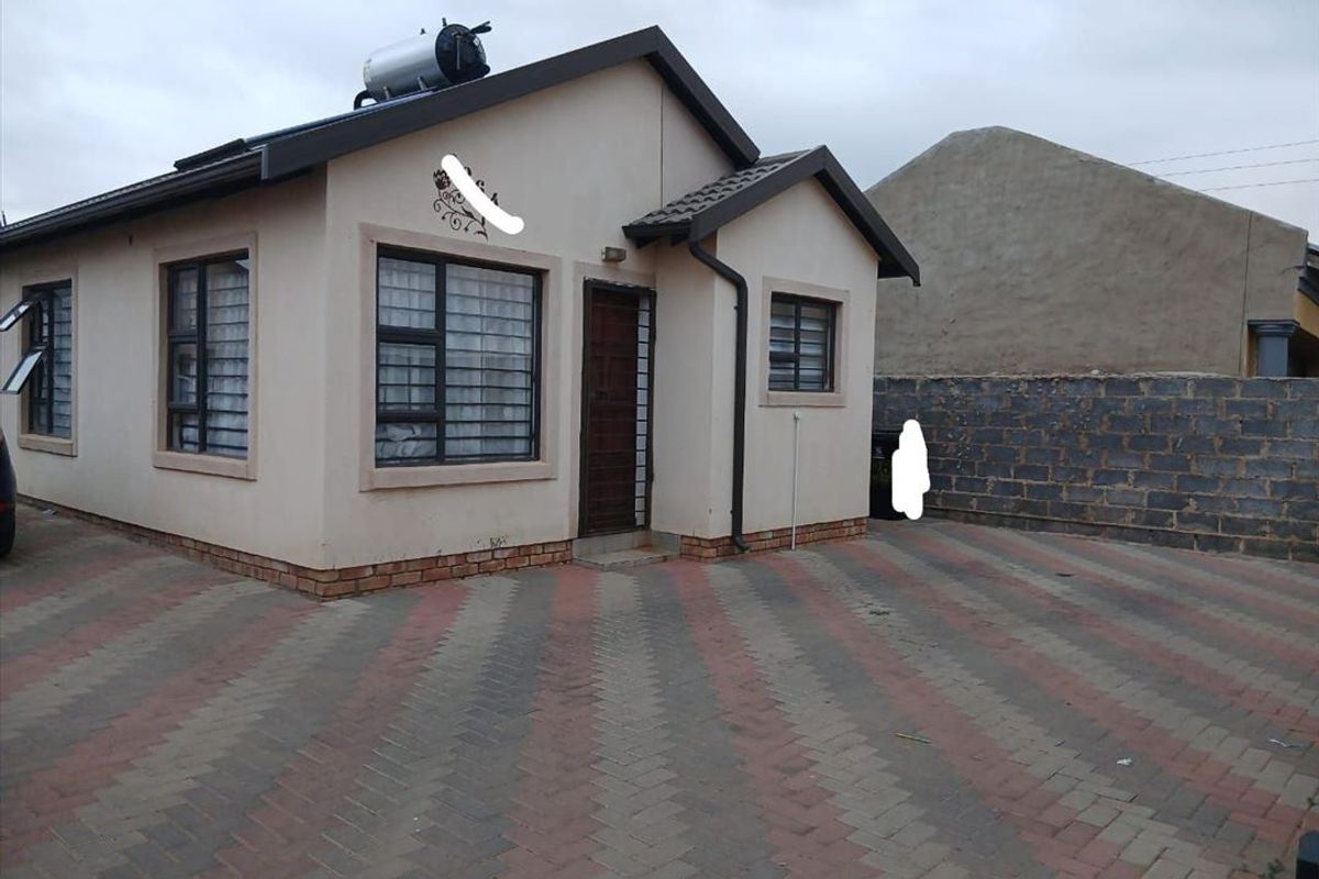 Modern and Efficient Two-Bedroom Home - Photo 3