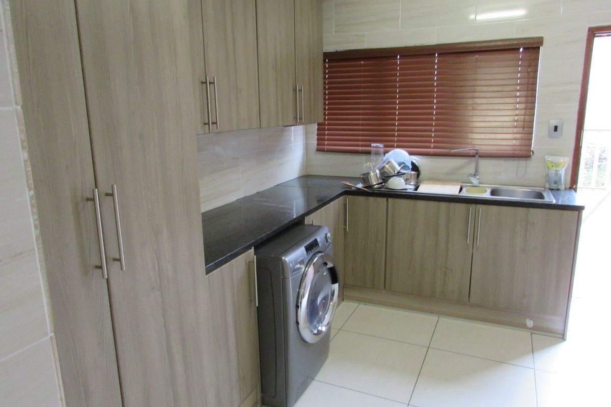 Modern 3 Bedroom, 2 bathroom home - Colts Hill - Photo 5