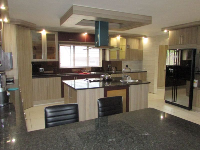 Modern 3 Bedroom, 2 bathroom home - Colts Hill - Photo 3