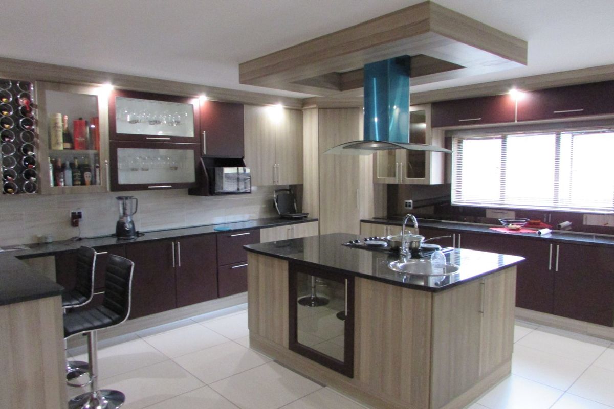 Modern 3 Bedroom, 2 bathroom home - Colts Hill - Photo 2