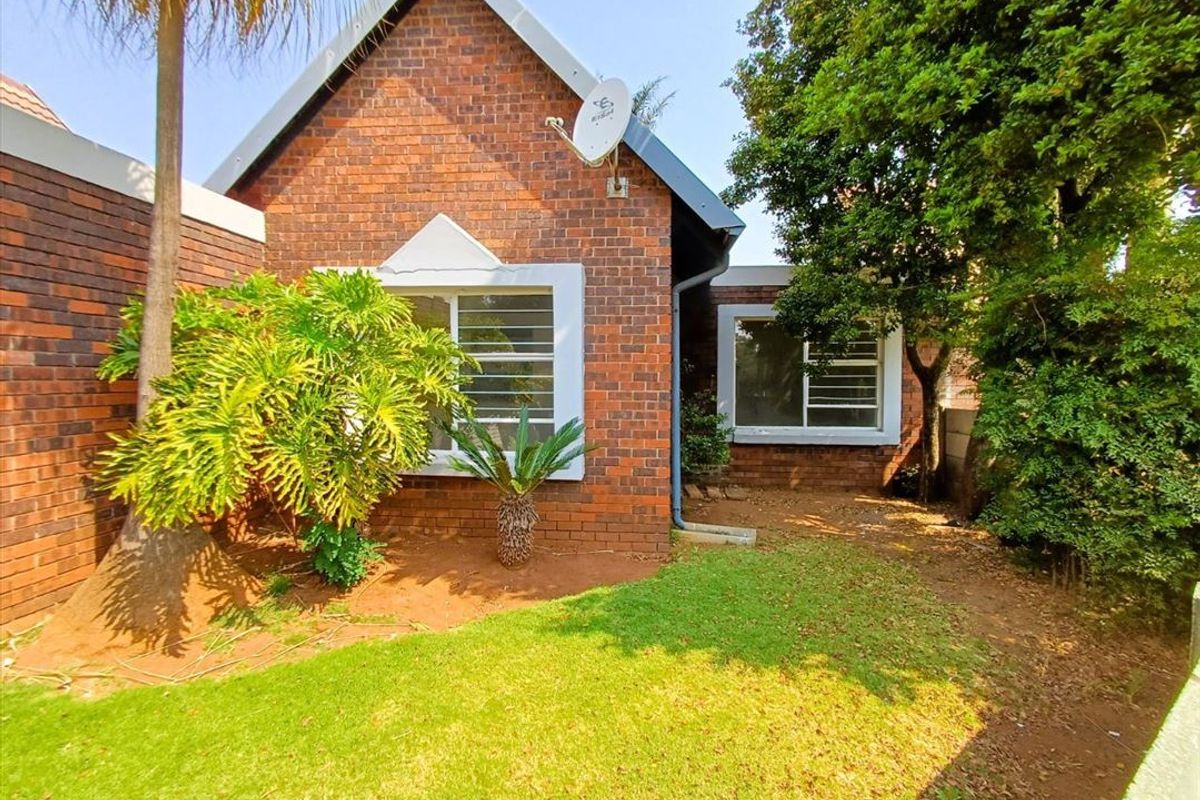 Cozy Two-Bedroom Home with Pool and Carport - Photo 3
