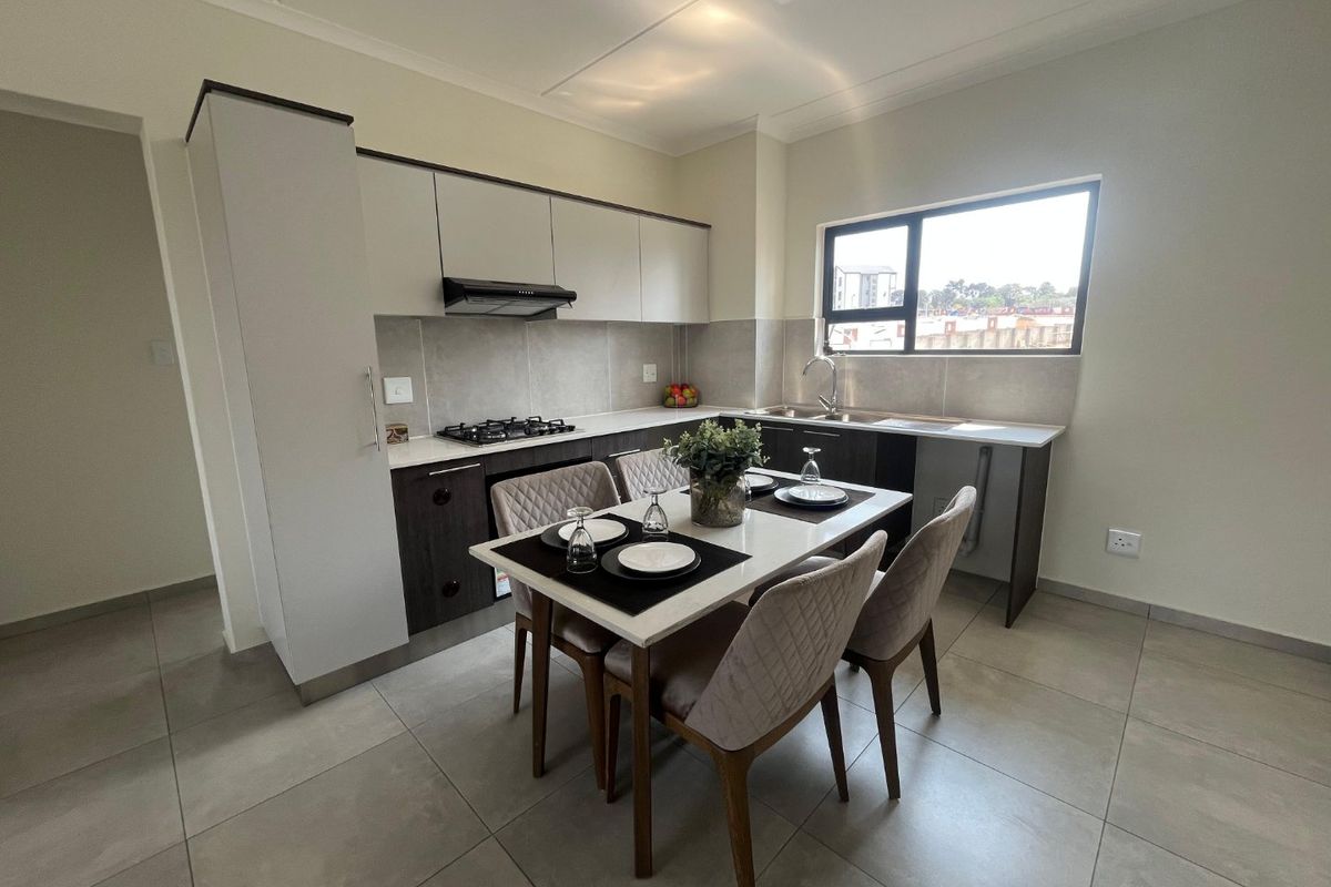 Spacious 2-Bed, 2-Bath Oasis in Tamarino Estate – Comfort Meets Contemporary Elegance - Photo 5