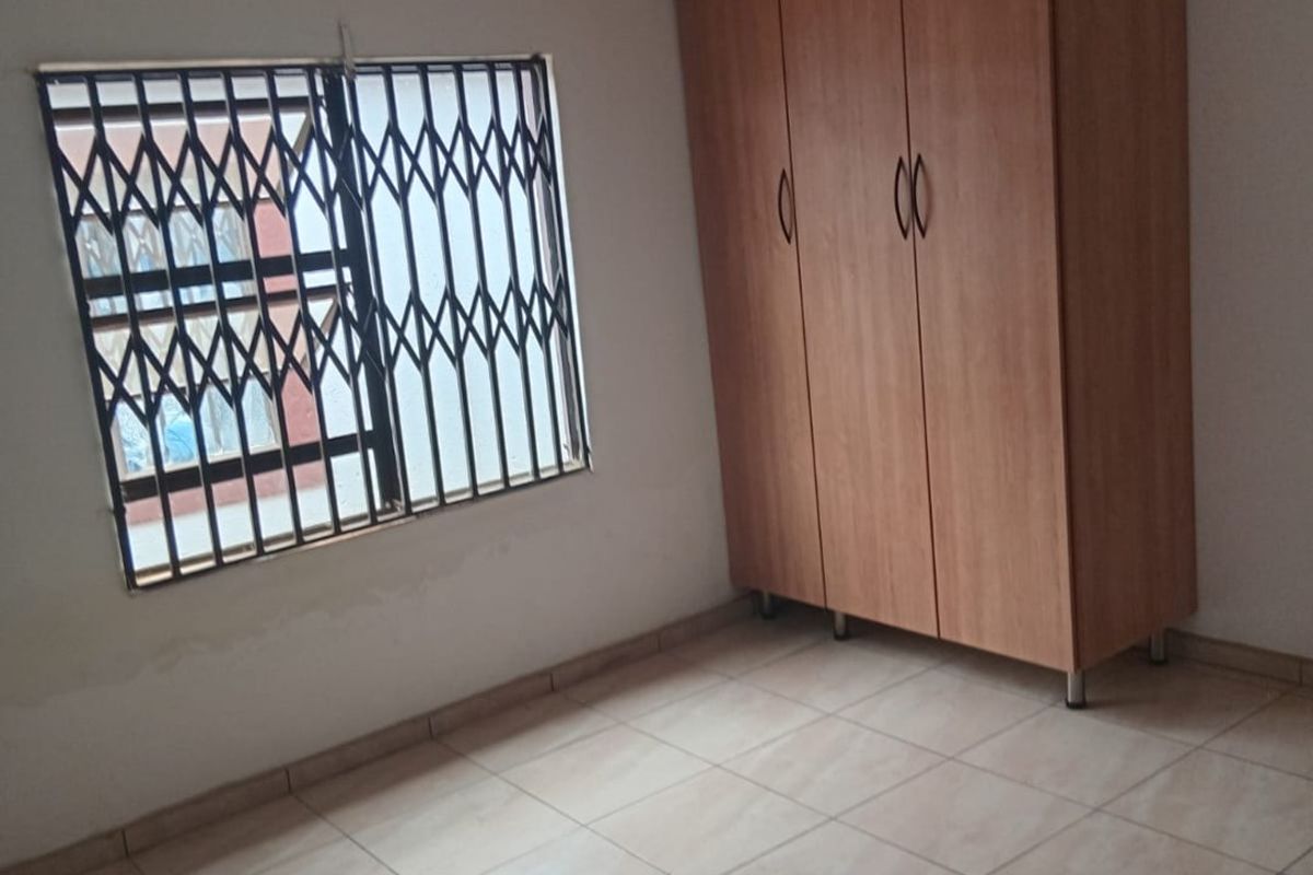 2 Bedroom to rent in Thohoyandou J Next to Thavhani mall - Photo 2