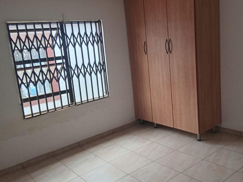 2 Bedroom to rent in Thohoyandou J Next to Thavhani mall - Photo 2
