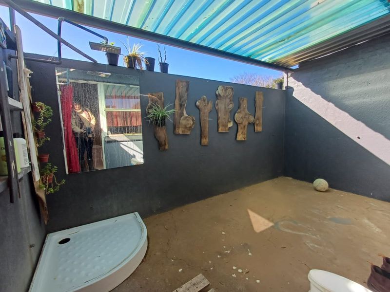 Priced just right for you....3 Bedroom Family Home in La Hoff.... - Photo 7