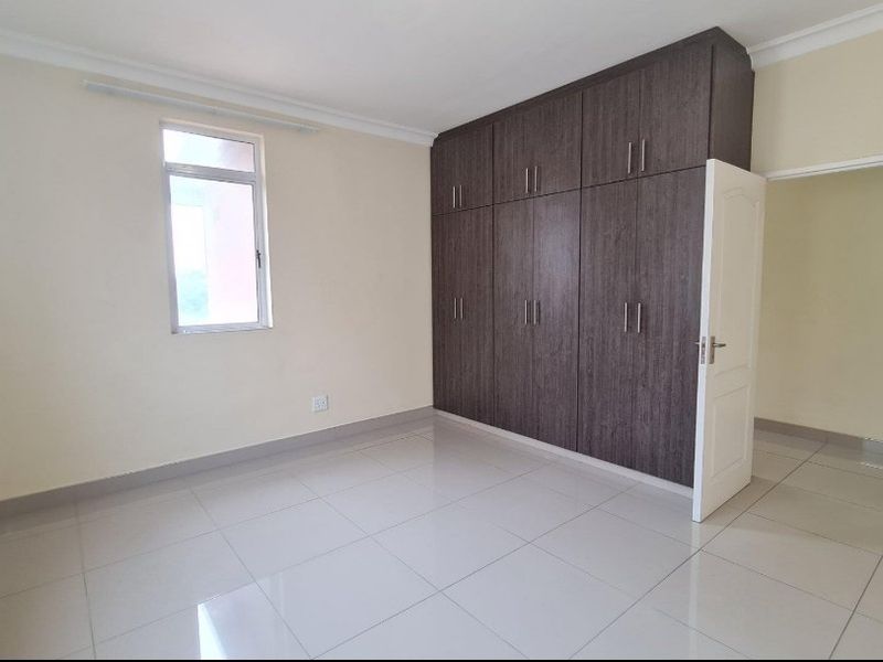 Charming apartment in Morningside - Photo 3