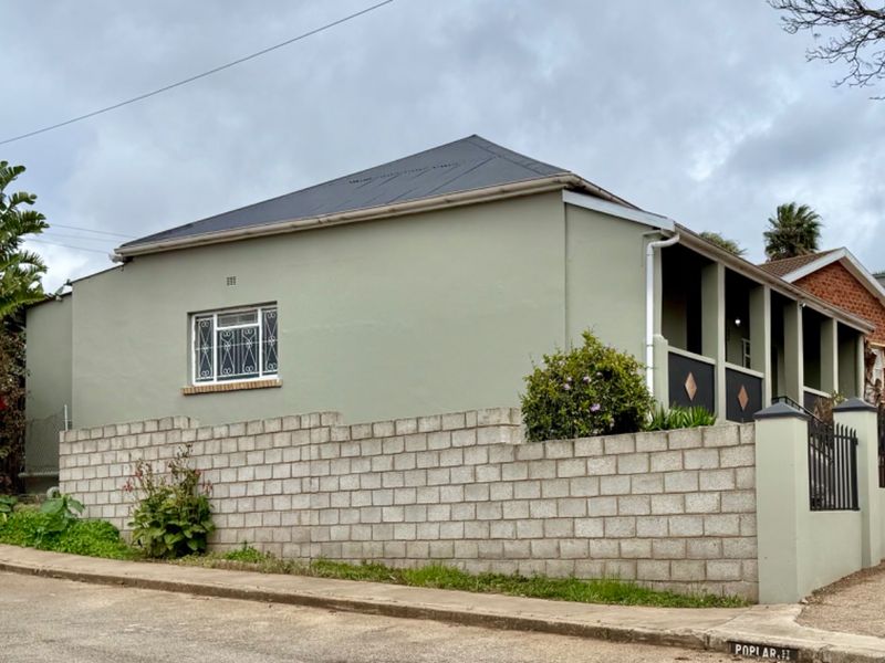 Newly renovated freestanding family home with character. - Photo 5