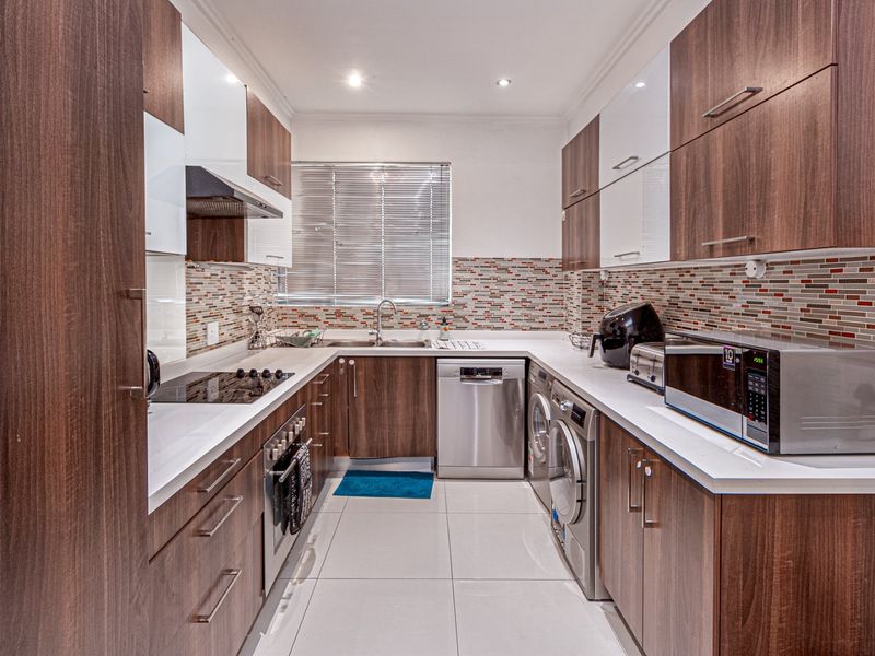 Safe, Beautiful, Large Family Apartment and Lifestyle  - Photo 4