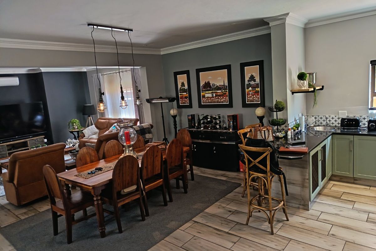 Modern 3-Bedroom Home in Secure Estate in Highveld - R3 400 000 - Photo 3