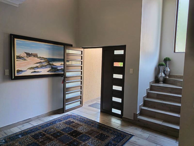 Modern 3-Bedroom Home in Secure Estate in Highveld - R3 400 000 - Photo 7