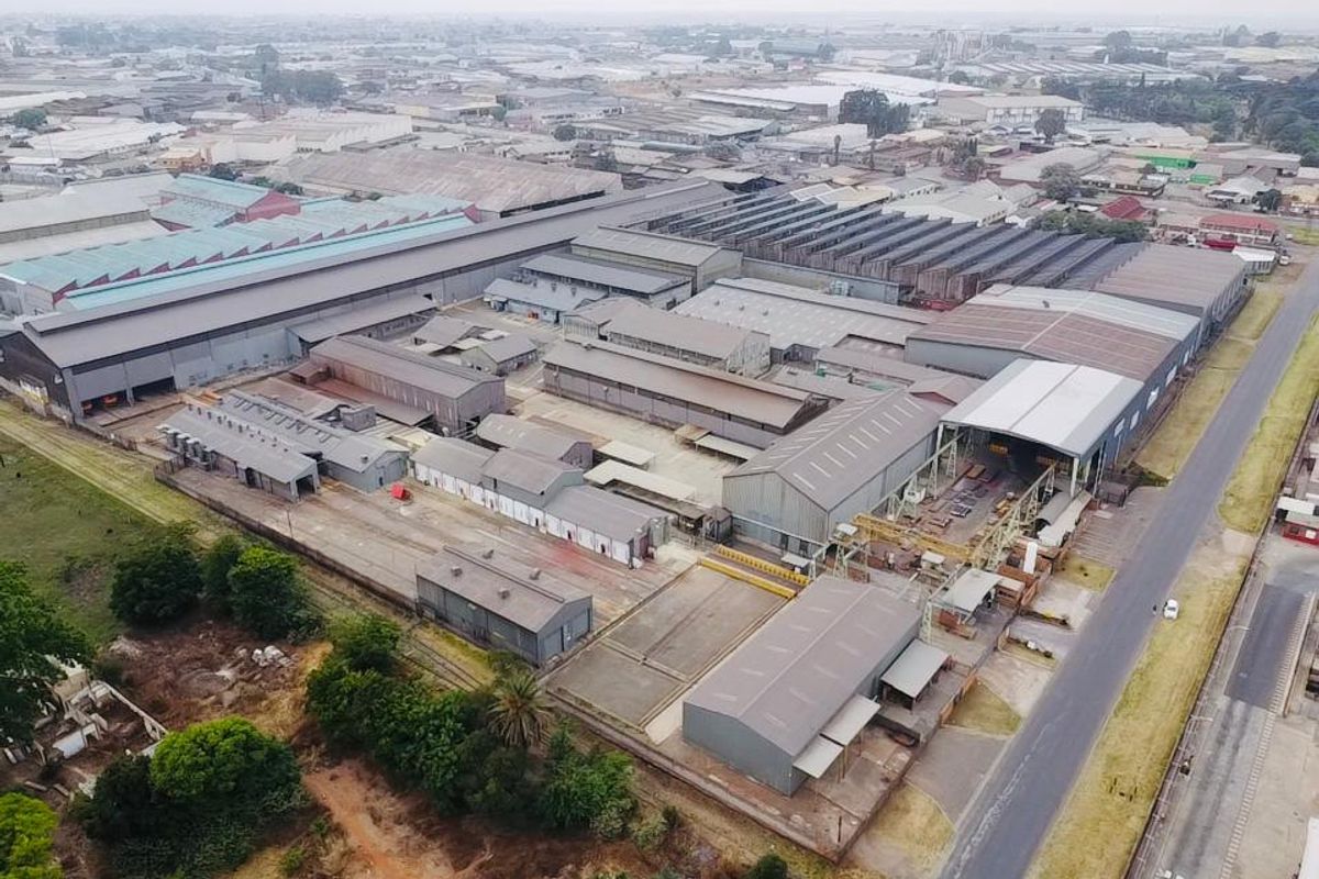 Redevelopment Opportunity: Prime Industrial Facility For Sale – R102.5 Million - Photo 2