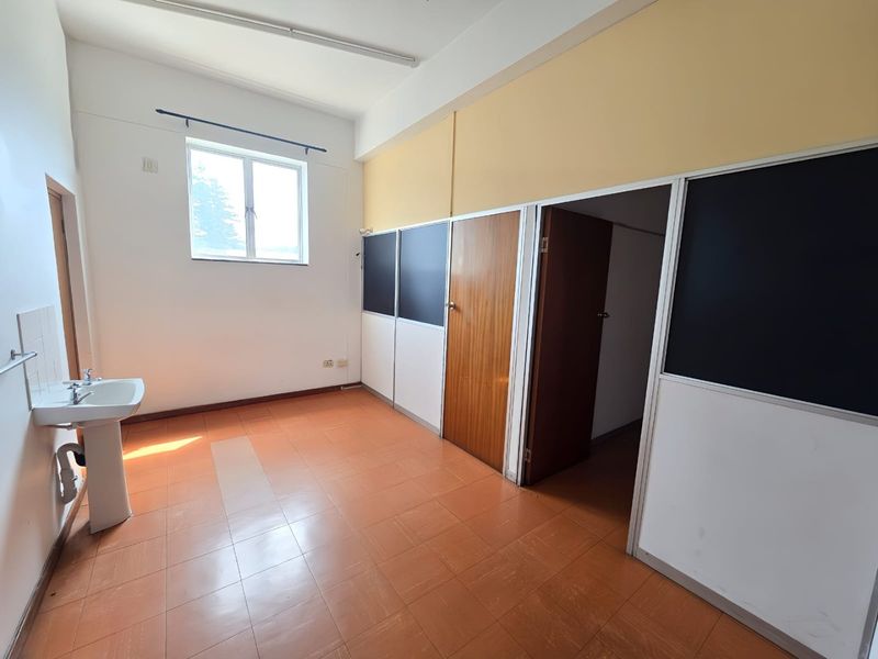 North Coast Office To Let – Perfect for Professional Practices - Photo 6