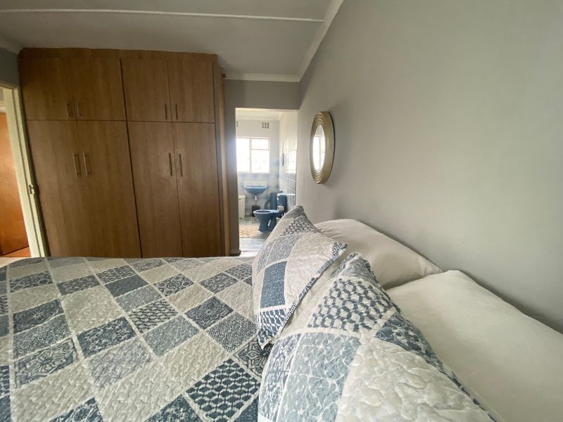 Nu 17 —Don’t Miss Out — Big Space, Brilliant Price!” - Photo 7