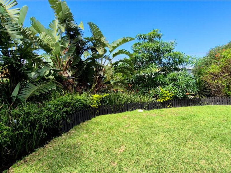 Prestigious and Spacious 4 bedroom Family home situated in Palm Lakes family Estate.  - Photo 4