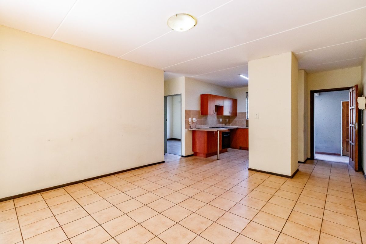 Secure & Pet-Friendly 2-Bedroom Townhouse in Ashanti Estate – Ideal for Families, Investors & Retirees! - Photo 3