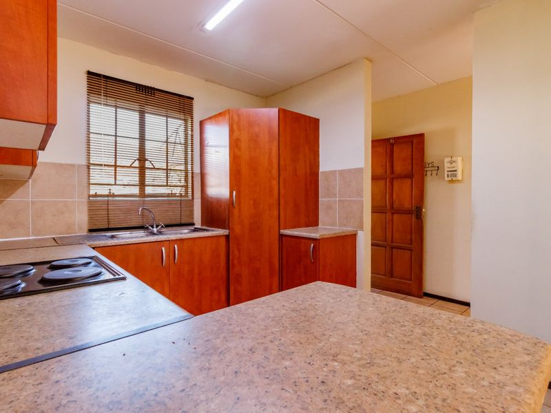 Secure & Pet-Friendly 2-Bedroom Townhouse in Ashanti Estate – Ideal for Families, Investors & Retirees! - Photo 8