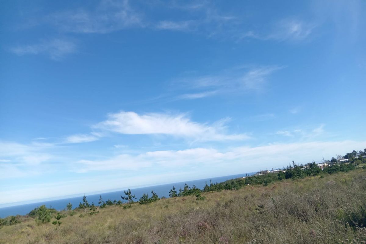 Vacant land  for sale with endless sea views - Photo 2