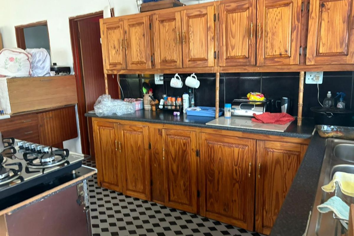 Plot with 3 wooden houses and one brick house located in the bushveld. - Photo 5