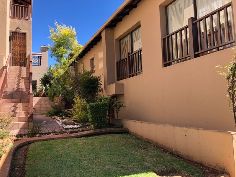 3 BEDROOM 2 BATHROOM  TOWN HOUSE FOR SALE IN KUBALI RIVER ESTATE - Photo 2