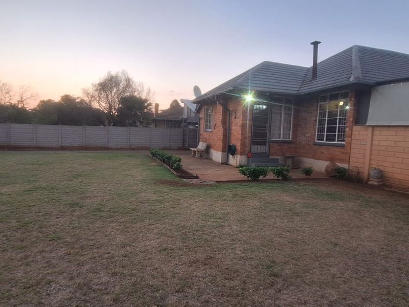 2 Bedroom House for Sale in Stilfontein  - Photo 4