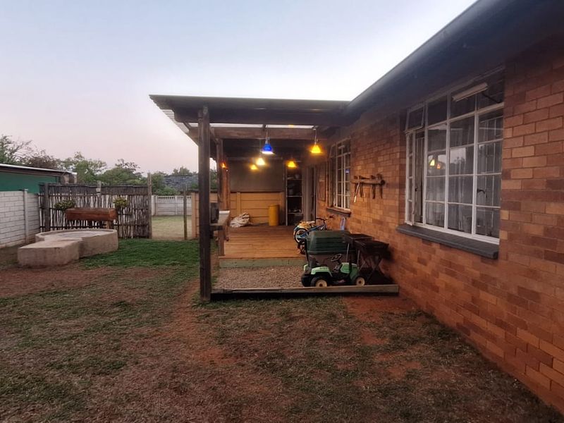 2 Bedroom House for Sale in Stilfontein  - Photo 10