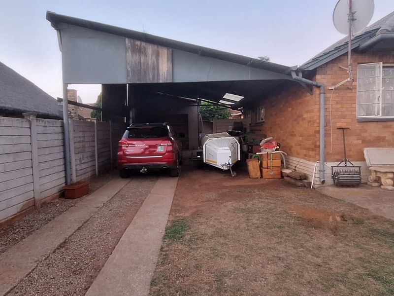2 Bedroom House for Sale in Stilfontein  - Photo 6