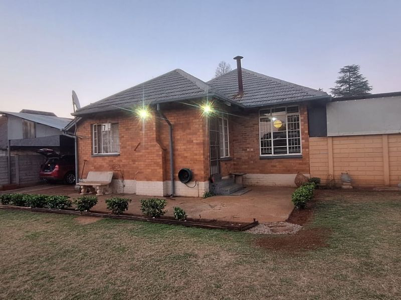 2 Bedroom House for Sale in Stilfontein  - Photo 1